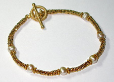 True-Cuts & Pearls Bracelet