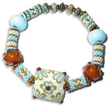 Eyelet Peyote Beads Bracelet